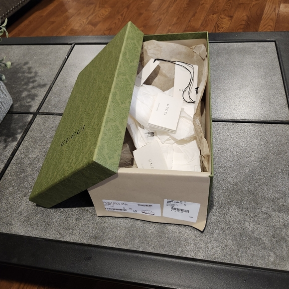 Gucci Box - Picture 10 of 10